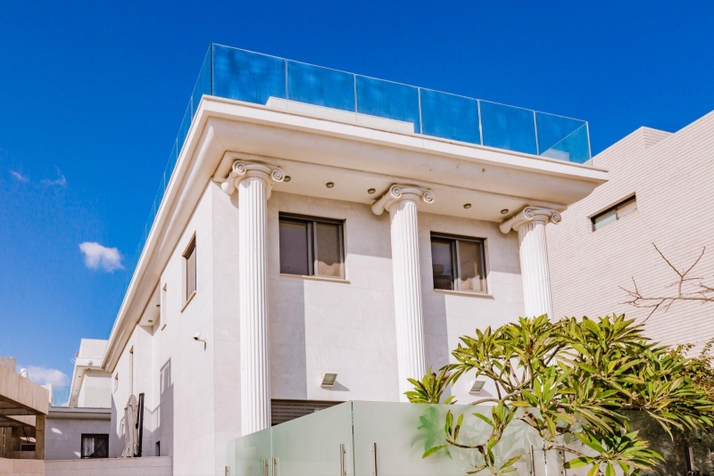 Luxurious Villa For Sale Close To The Sea In South Beach, Netanya