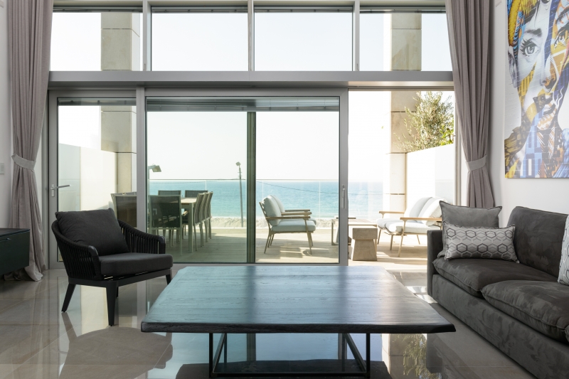 Sea Front Apartment For Sale In Herbert Samuel Tel Aviv